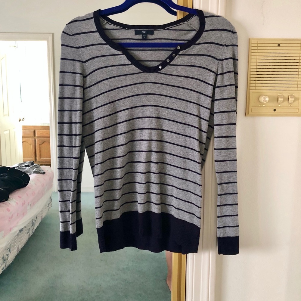 Gap Striped Long Sleeve with Keyhole Cutout